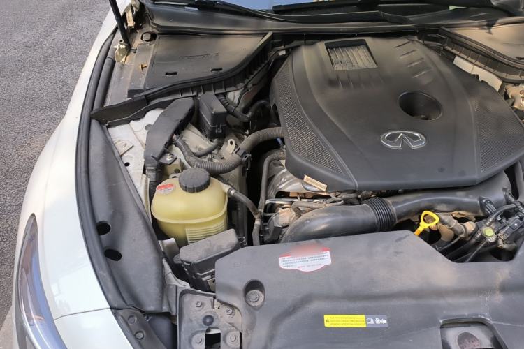 Used Infiniti Q60 2019 S 2.0T Luxury Sport Edition Engine Bay Right