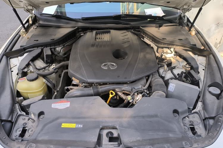 Used Infiniti Q60 2019 S 2.0T Luxury Sport Edition Engine Bay