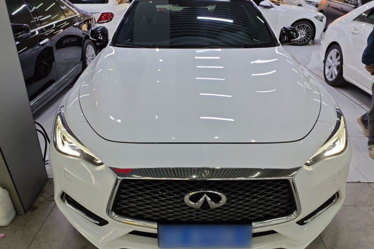 Used Infiniti Q60 2019 2.0T Luxury Edition Front
