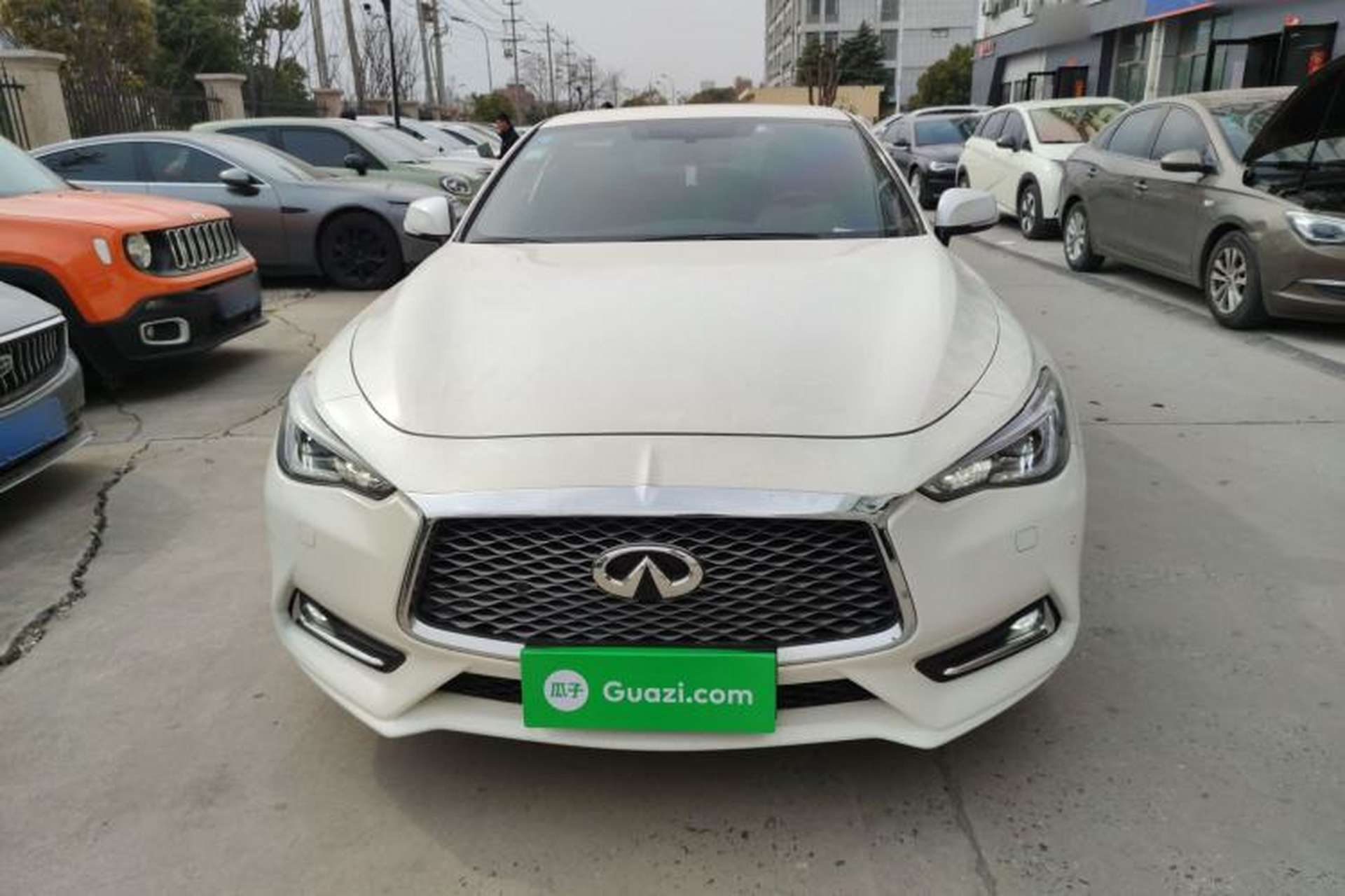 Used Infiniti Q60 2019 2.0T Luxury Edition Front