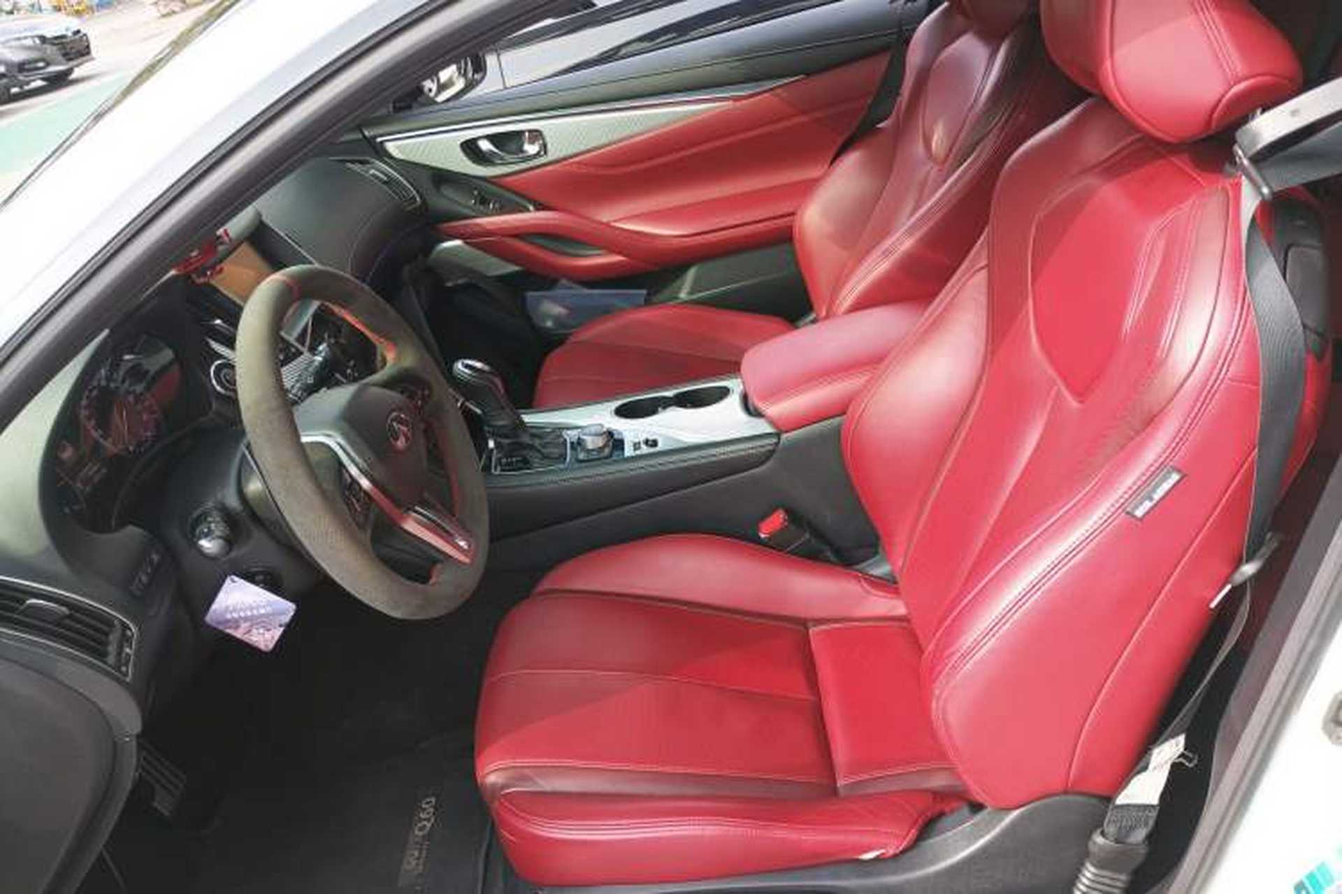 Used Infiniti Q60 2019 S 2.0T Luxury Sport Edition Left Front Seat