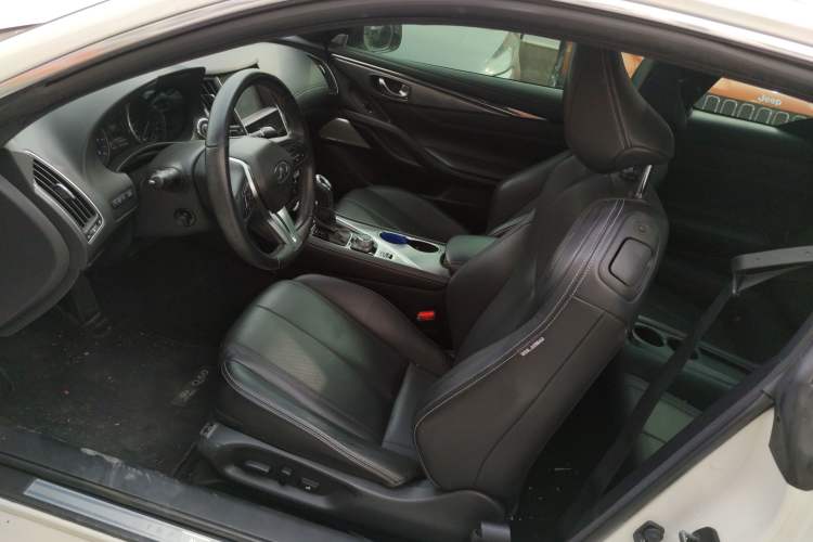 Used Infiniti Q60 2019 2.0T Luxury Edition Left Front Seat