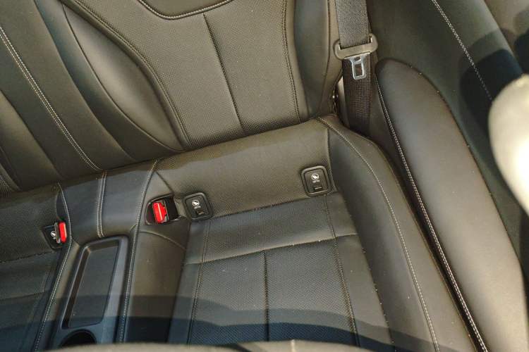 Used Infiniti Q60 2019 2.0T Luxury Edition Left Rear Seat