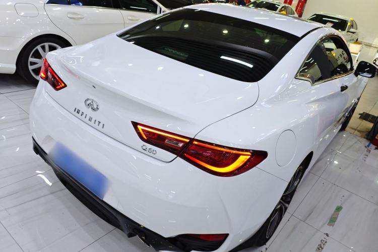 Used Infiniti Q60 2019 2.0T Luxury Edition Rear Right 45 Deg
