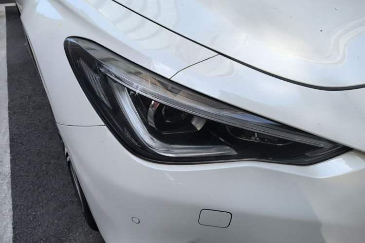 Used Infiniti Q60 2019 S 2.0T Luxury Sport Edition Right Front Headlight
