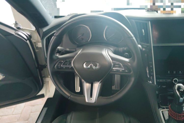 Used Infiniti Q60 2019 S 2.0T Luxury Sport Edition Steering Wheel