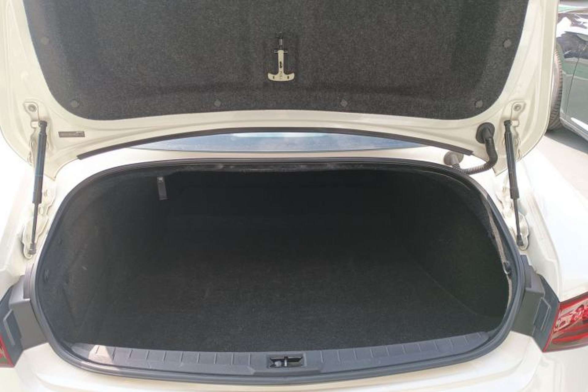 Used Infiniti Q60 2019 S 2.0T Luxury Sport Edition Trunk
