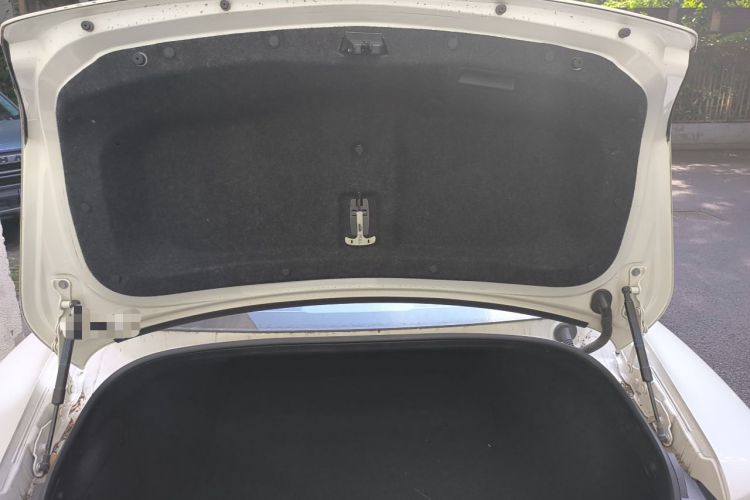 Used Infiniti Q60 2019 S 2.0T Luxury Sport Edition Trunk