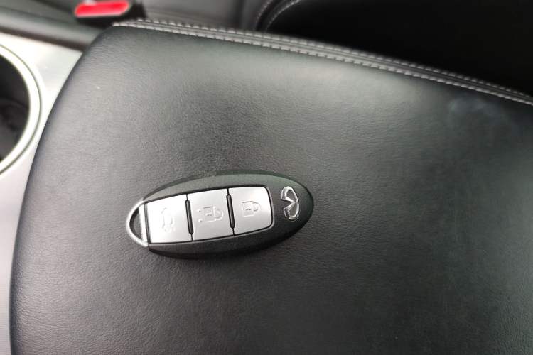Used Infiniti Q60 2019 2.0T Luxury Edition Vehicle Key