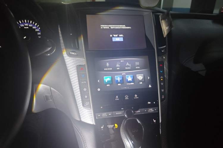 Used Infiniti Q60S  Audio And AC Panel