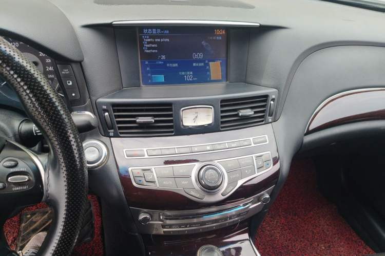 Used Infiniti Q70 2013 Q70L 2.5L Comfort Edition Audio And AC Panel
