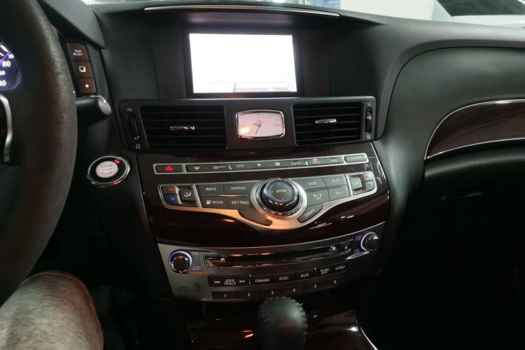 Used Infiniti Q70 2013 Q70L 2.5L Comfort Edition Audio And AC Panel