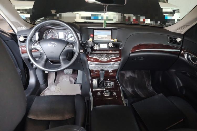 Used Infiniti Q70 2013 Q70L 2.5L Comfort Edition Center Console