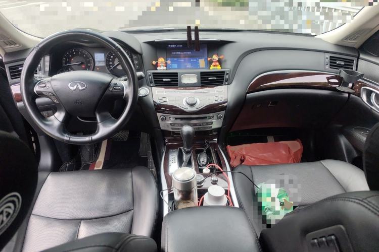 Used Infiniti Q70 2013 Q70L 2.5L Elegance Edition Center Console