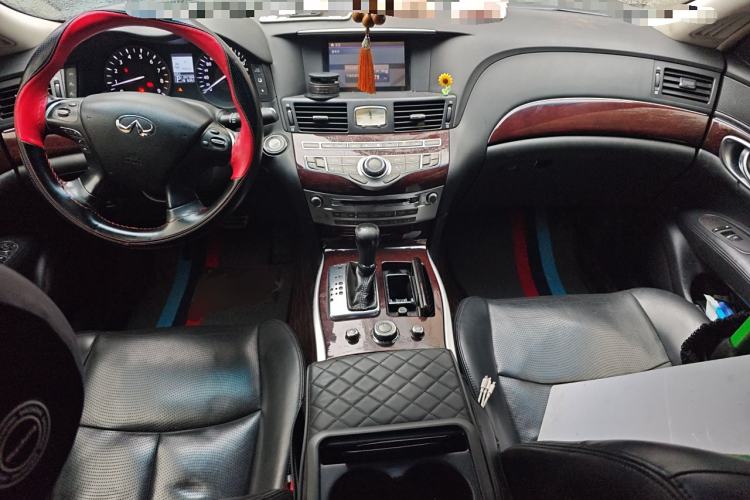 Used Infiniti Q70 2013 Q70L 2.5L Comfort Edition Center Console