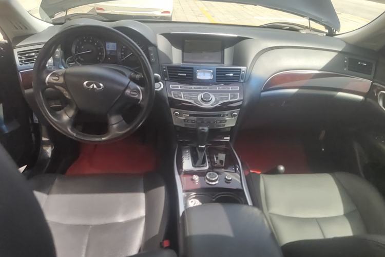Used Infiniti Q70 2013 Q70L 2.5L Comfort Edition Center Console