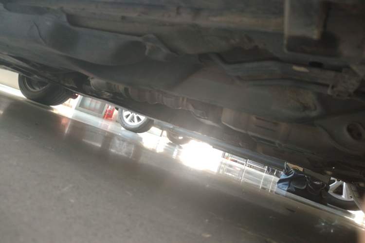 Used Infiniti Q70 2013 Q70L 2.5L Comfort Edition Chassis Front Right