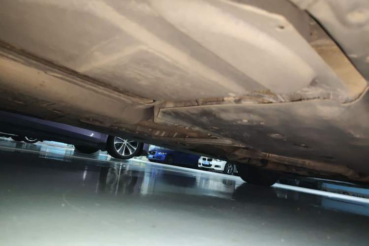 Used Infiniti Q70 2013 Q70L 2.5L Comfort Edition Chassis Rear Right