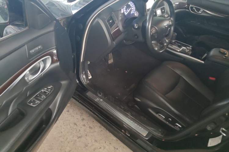Used Infiniti Q70 2013 Q70L 2.5L Elegance Edition Driver Seat