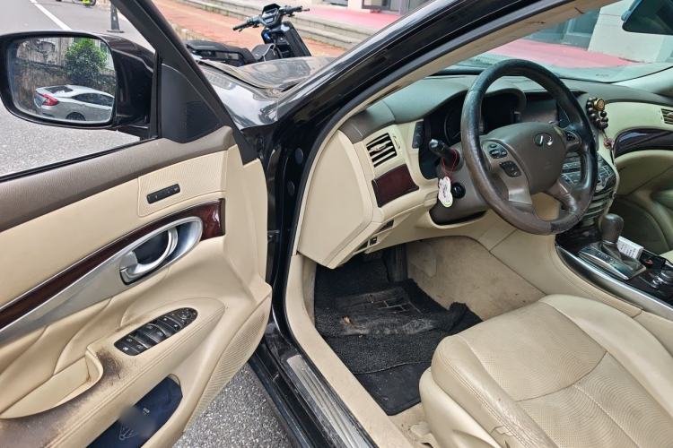 Used Infiniti Q70 2013 Q70L 2.5L Elegance Edition Driver Seat