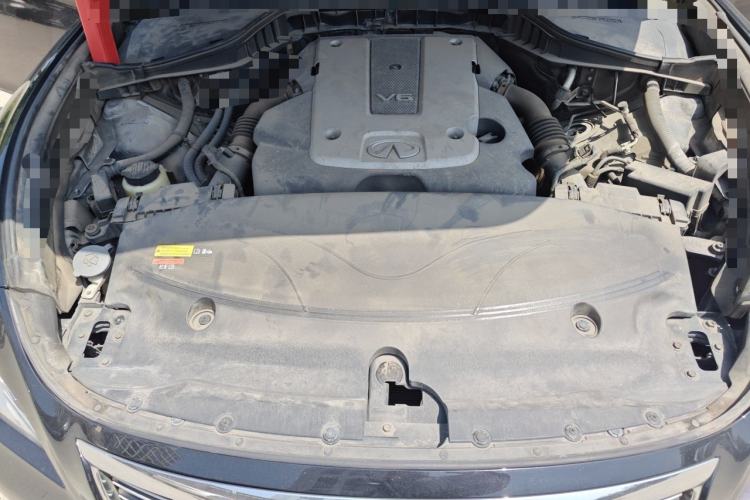 Used Infiniti Q70 2013 Q70L 2.5L Comfort Edition Engine Bay