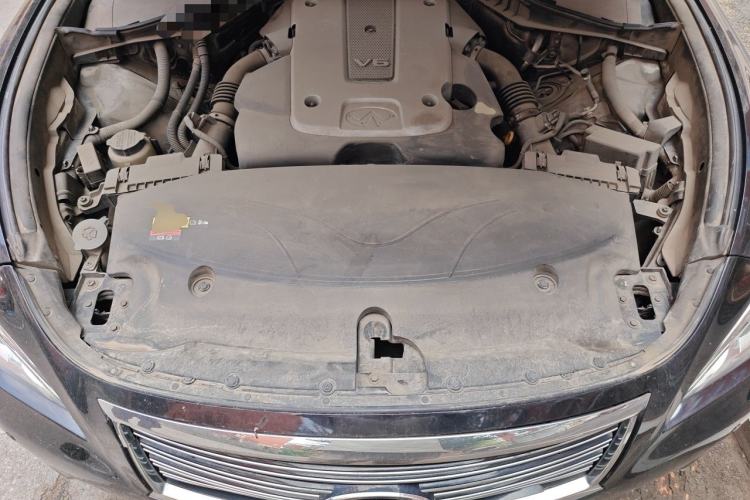 Used Infiniti Q70 2013 Q70L 2.5L Comfort Edition Engine Bay