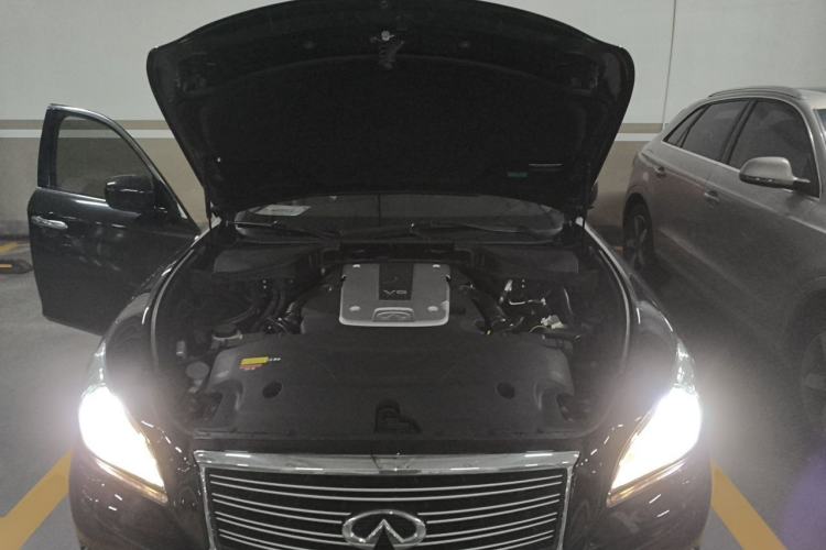 Used Infiniti Q70 2013 Q70L 2.5L Comfort Edition Engine Bay