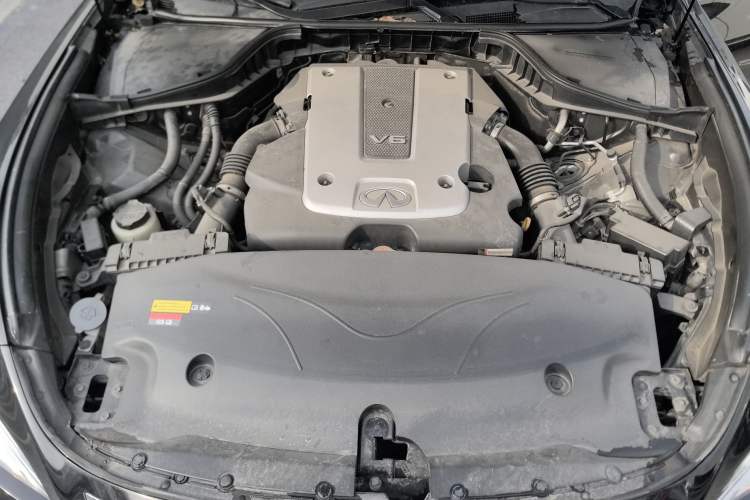 Used Infiniti Q70 2013 Q70L 2.5L Comfort Edition Engine Bay