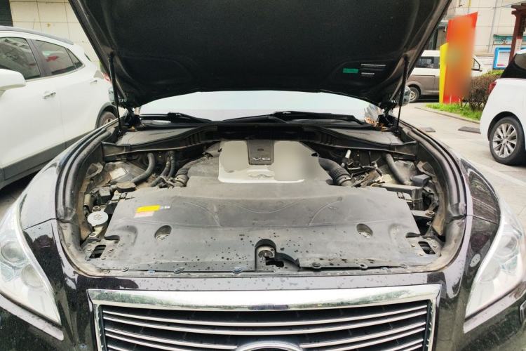 Used Infiniti Q70 2013 Q70L 2.5L Elegance Edition Engine Bay