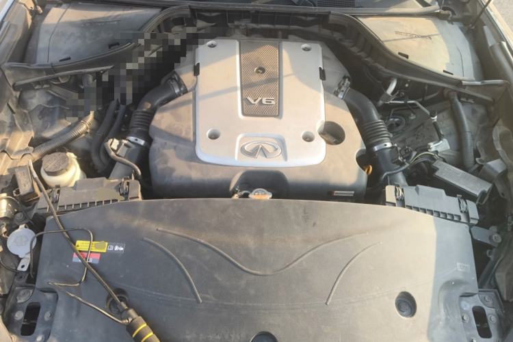 Used Infiniti Q70 2013 Q70L 2.5L Comfort Edition Engine Bay