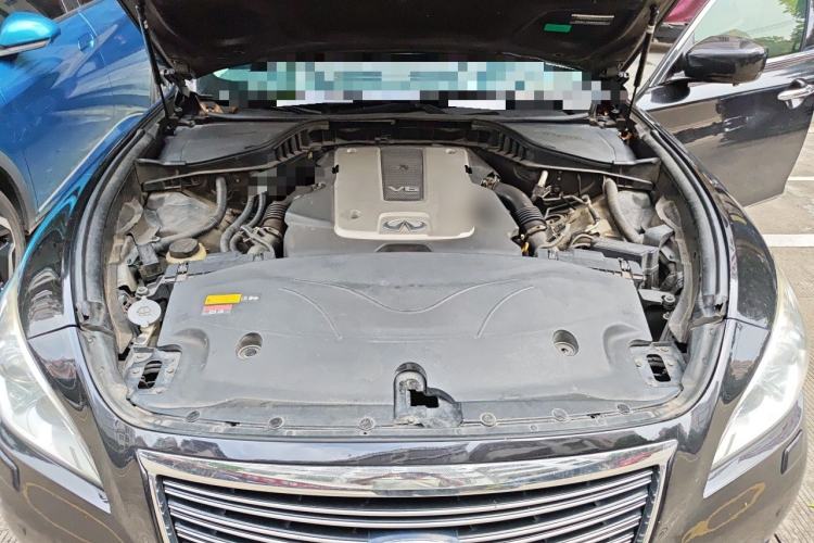 Used Infiniti Q70 2013 Q70L 2.5L Elegance Edition Engine Bay