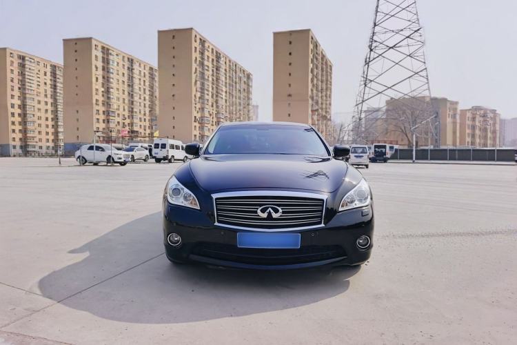 Used Infiniti Q70 2013 Q70L 2.5L Elegance Edition Exterior 1