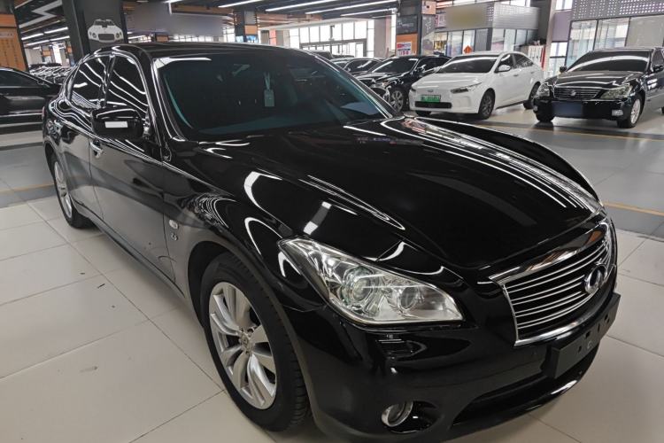 Used Infiniti Q70 2013 Q70L 2.5L Elegance Edition Exterior 1