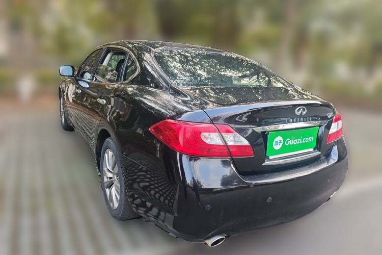 Used Infiniti Q70 2013 Q70L 2.5L Elegance Edition Exterior 2