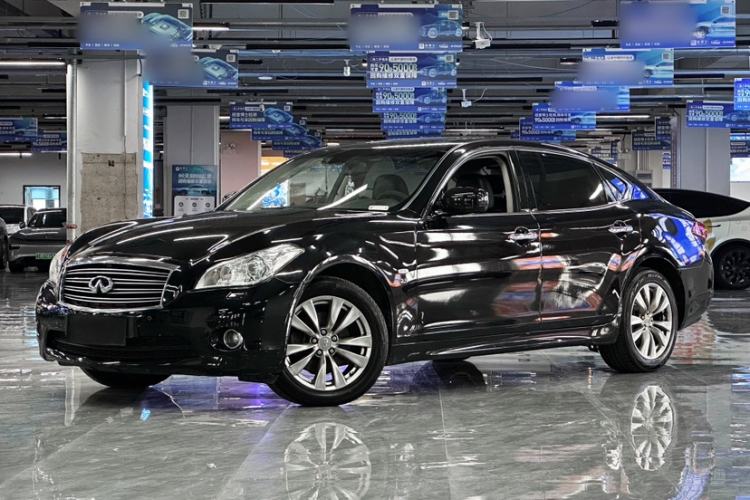 Used Infiniti Q70 2013 Q70L 2.5L Comfort Edition Exterior 2