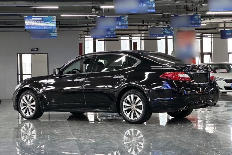Used Infiniti Q70 2013 Q70L 2.5L Comfort Edition Exterior 4