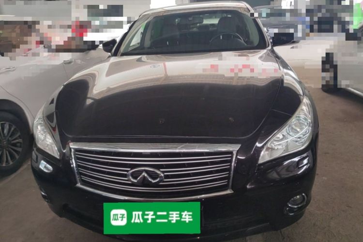 Used Infiniti Q70 2013 Q70L 2.5L Elegance Edition Front