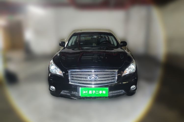 Used Infiniti Q70 2013 Q70L 2.5L Elegance Edition Front
