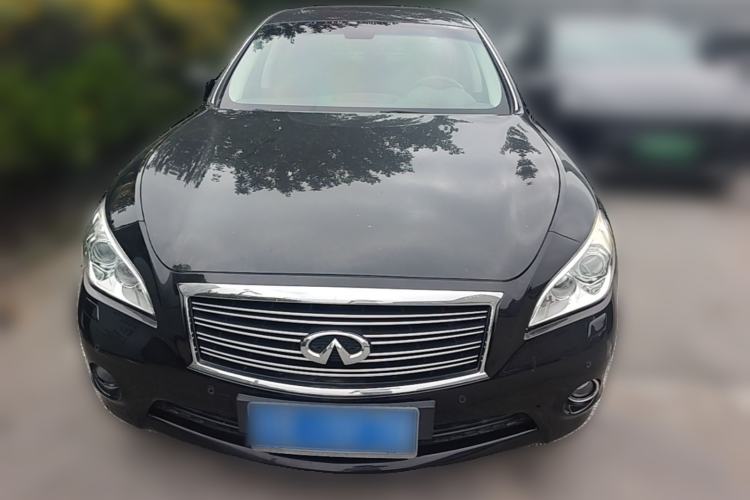 Used Infiniti Q70 2013 Q70L 2.5L Elegance Edition Front
