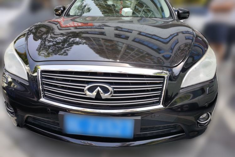 Used Infiniti Q70 2013 Q70L 2.5L Comfort Edition Front