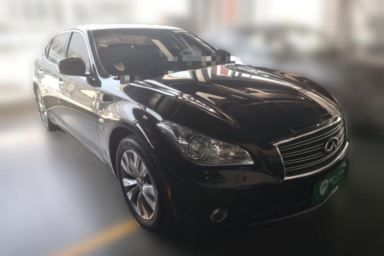 Used Infiniti Q70 2013 Q70L 2.5L Comfort Edition Front Right 45 Deg