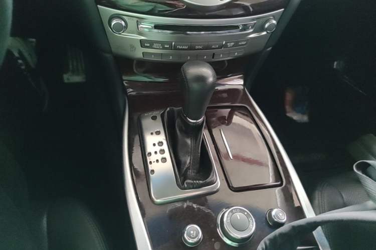 Used Infiniti Q70 2013 Q70L 2.5L Elegance Edition Gear Lever