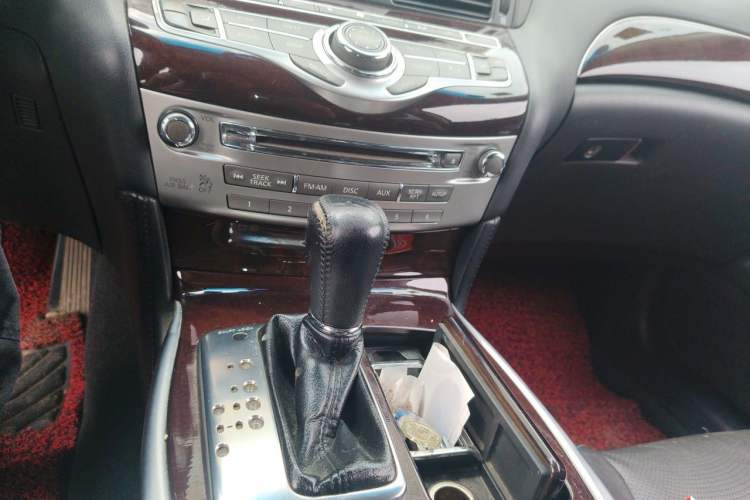 Used Infiniti Q70 2013 Q70L 2.5L Comfort Edition Gear Lever
