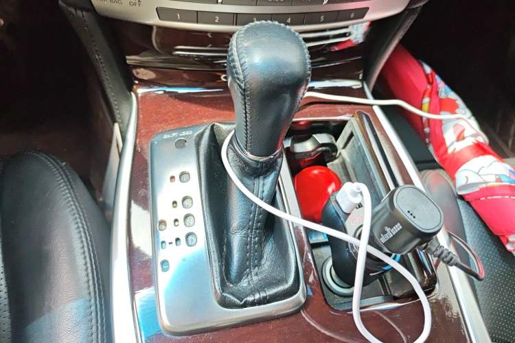 Used Infiniti Q70 2013 Q70L 2.5L Elegance Edition Gear Lever