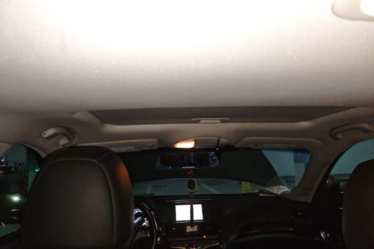 Used Infiniti Q70 2013 Q70L 2.5L Comfort Edition Headliner