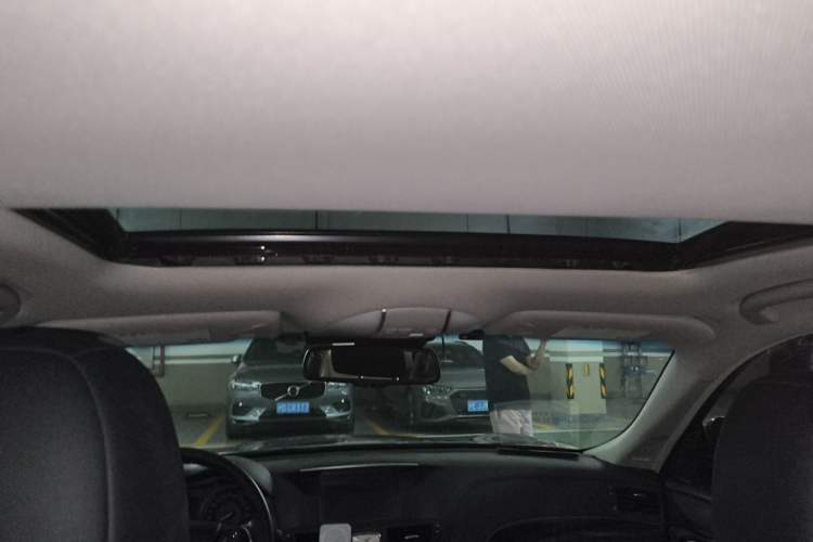 Used Infiniti Q70 2013 Q70L 2.5L Comfort Edition Headliner