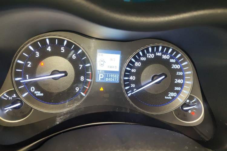 Used Infiniti Q70 2013 Q70L 2.5L Comfort Edition Instrument Cluster