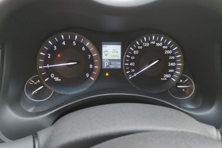 Used Infiniti Q70 2013 Q70L 2.5L Comfort Edition Instrument Cluster