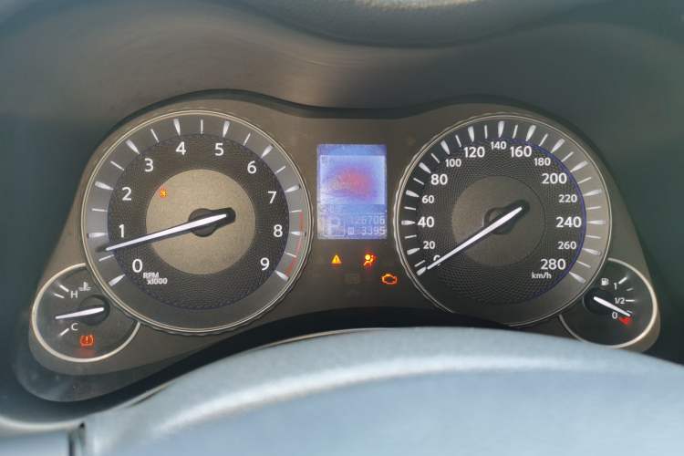 Used Infiniti Q70 2013 Q70L 2.5L Comfort Edition Instrument Cluster