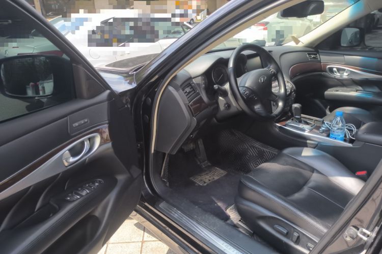 Used Infiniti Q70 2013 Q70L 2.5L Comfort Edition Interior 3